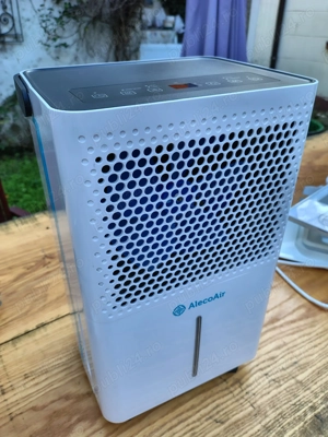  Dezumidificator AlecoAir D10 Junior,10 litri zi, Uscare Rufe, Display digital, Debit Aer 80 mc h