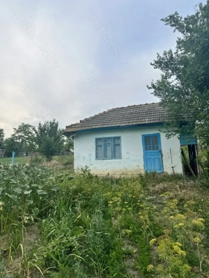 Teren intravilan 855mp, 2 cai acces, curent și canalizare 