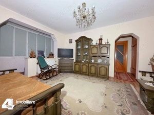 Apartament 2 camere Podgoria 60 mp,et.1 4 bucatarie spatioasă - imagine 2