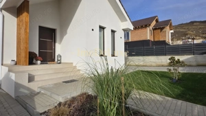 Casa individuala ultramoderna, pe 1 nivel, 107mp utili, 900mp teren, zona Jucu - imagine 20