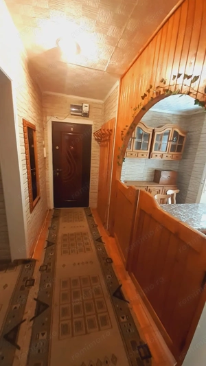 De închiriat apartament cu 3 camere decomandate în zona complexului studențesc  - imagine 7