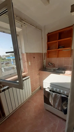 De închiriat apartament cu 3 camere decomandate în zona complexului studențesc  - imagine 6