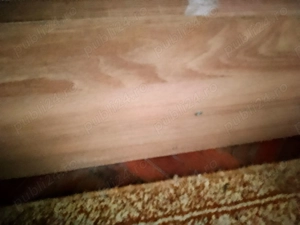 Vinzare pat dublu cameră dormitor.