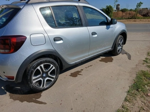 Vând Dacia Sandero Stepway  - imagine 2