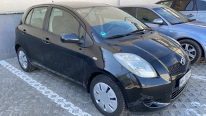 Vând Toyota Yaris an fabricație 2007 - imagine 12
