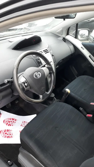 Vând Toyota Yaris an fabricație 2007 - imagine 15