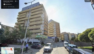 Vand apartament 3 camere(bloc nou),zona 300,et 1