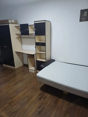 Garsoniera, la cheie, Marasti