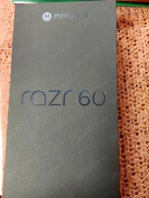 Motorola razr 60 absolut nou 