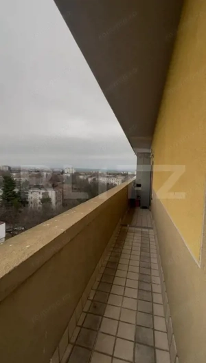 Apartament 3 camere, 70mp, balcon + terasa spatioasa, zona Nord - imagine 4