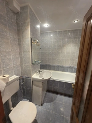 Vand apartament 2 camere et.1 - imagine 5