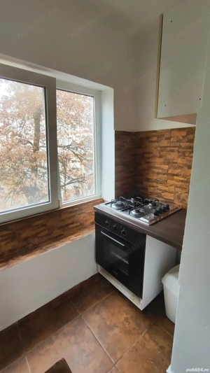 Inchiriez ap.2 camere in Zona Lipovei, et.2, suprafata utila de 48 mp - imagine 3