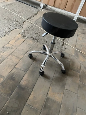 Scaun ucenic frizerie