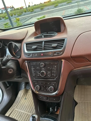 vand Opel Mokka - 4x4, volan si scaune incalzite - imagine 6