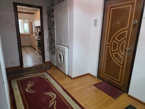 Apartament decomandat 3 camere, 65 m2, etaj 4, Zona Ultracentrală, oras statiune Tg Ocna