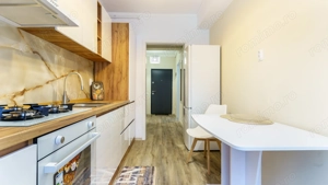 Apartament ultrafinisat de vanzare, decomandat  - imagine 2