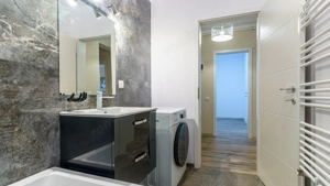 Apartament ultrafinisat de vanzare, decomandat  - imagine 8