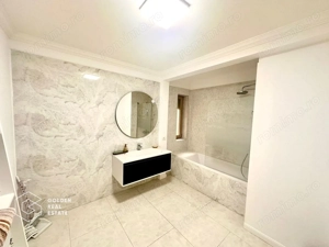 Apartament premium, zona Subcetate, 3 camere, 2 bai, loc parcare, sala, piscina - imagine 11