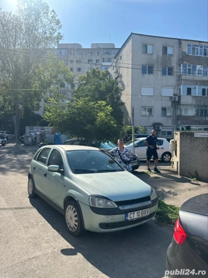 Vand Opel Corsa, anul 2002, motor 1.2 benzină  - imagine 2
