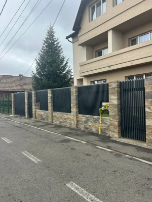 Duplex de vanzare, cu 8 camere, 300 mp, zona centrala