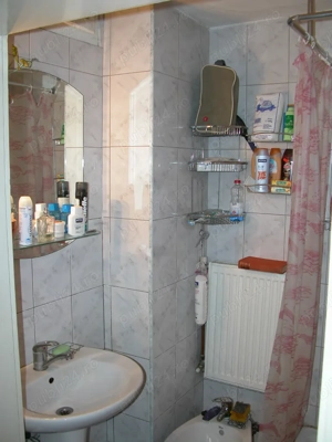 VAND SPATII COMERCIALE. Sighetu Marmatiei str Nicolae Titulescu nr 33. Total 151.66 mp. 790 euro mp. - imagine 9