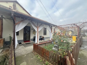 Apartament cu 3 camere, curte comuna, zona Mehala