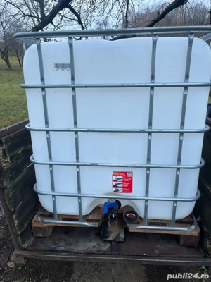 Vând rezervor IBC de 1000 litri în stare foarte bună