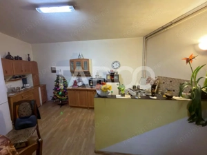 Casa individuala pretabila spatiu comercial teren 400 mp Piata Cluj - imagine 3