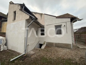 Casa individuala pretabila spatiu comercial teren 400 mp Piata Cluj - imagine 5