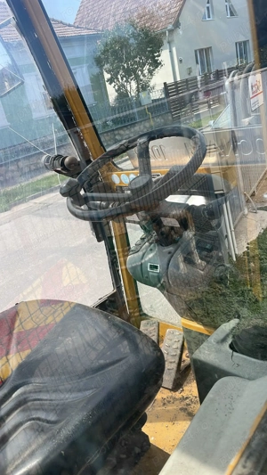 Incarcator frontal VENIERI, greutate 3,50 tone, motor YANMAR , an 2002 - imagine 3