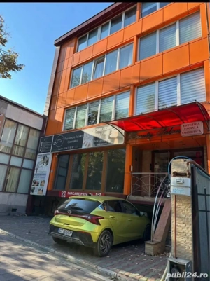 Inchiriez post  hairstylist - imagine 3