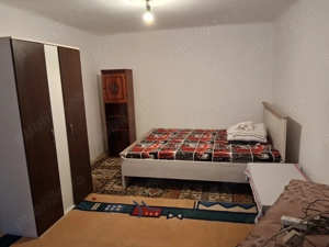 Inchiriez 3 camere -Casa- pe termen lung - imagine 2