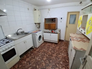 Inchiriez 3 camere -Casa- pe termen lung - imagine 3