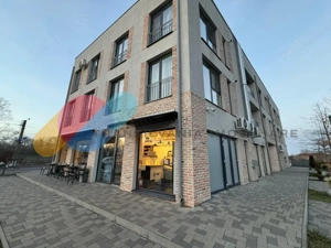 Spațiu Comercial cu Vitrină, 68 mp – Predare cu Chiriași