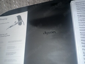 Uscător dyson cu toate accesoriile incluse, aproape nou!