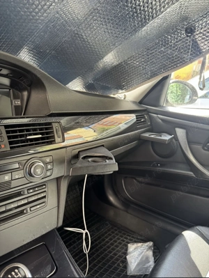 Vand BMW e92 3.0D M - Package trapa CarPlay - imagine 3