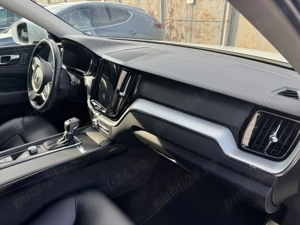 Volvo XC 60 D4 2018 - imagine 4
