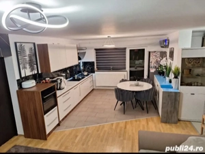 Apartment de vânzare mobilat parțial 56 mp+balcon  în giroc lângă hotel IQ zonă foarte bună  