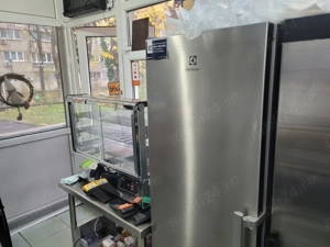 Afacere la cheie, restaurant micut, spatiu comercial de inchiriat