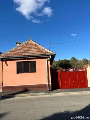 Casa renovata de vanzare in Zarnesti, jud. Brasov - liniste, natura.
