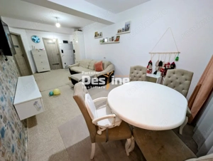 Apartament 3 camere 59 mp etaj intermediar loc parcare boxă mobilat Păcurari - imagine 4