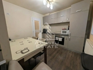 Apartament 3 camere, 2 balcoane, 2 bai,centrala proprie, Dambovita - imagine 6