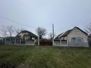 Vand loc de casa - imagine 2