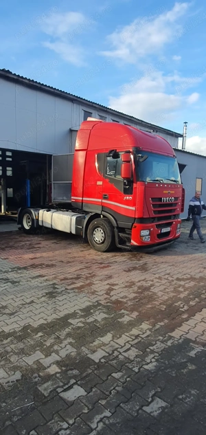 Cap tractor si remorca