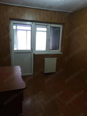Apartament 3 camere de vanzare