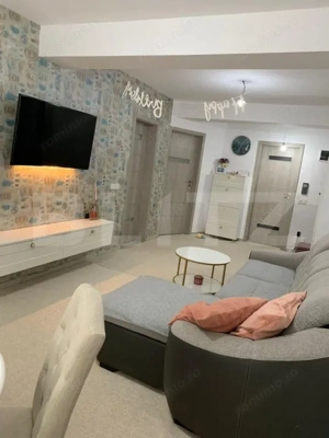 Apartament de 3 camere, loc de parcare + boxa, zona Pacurari - imagine 3