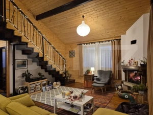 Casa superba cu 15 ari teren situata in Curteni