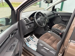VW TOURAN   2012   7 LOCURI   2.0 TDI 140 CP   DSG   209.000 km - imagine 8