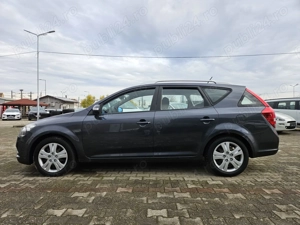 Vând Kia Ceed SW 1.6 diesel (CRDI), an 2011, Euro 5, 228.000 km, istoric la zi, etc; - imagine 2