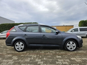 Vând Kia Ceed SW 1.6 diesel (CRDI), an 2011, Euro 5, 228.000 km, istoric la zi, etc; - imagine 4